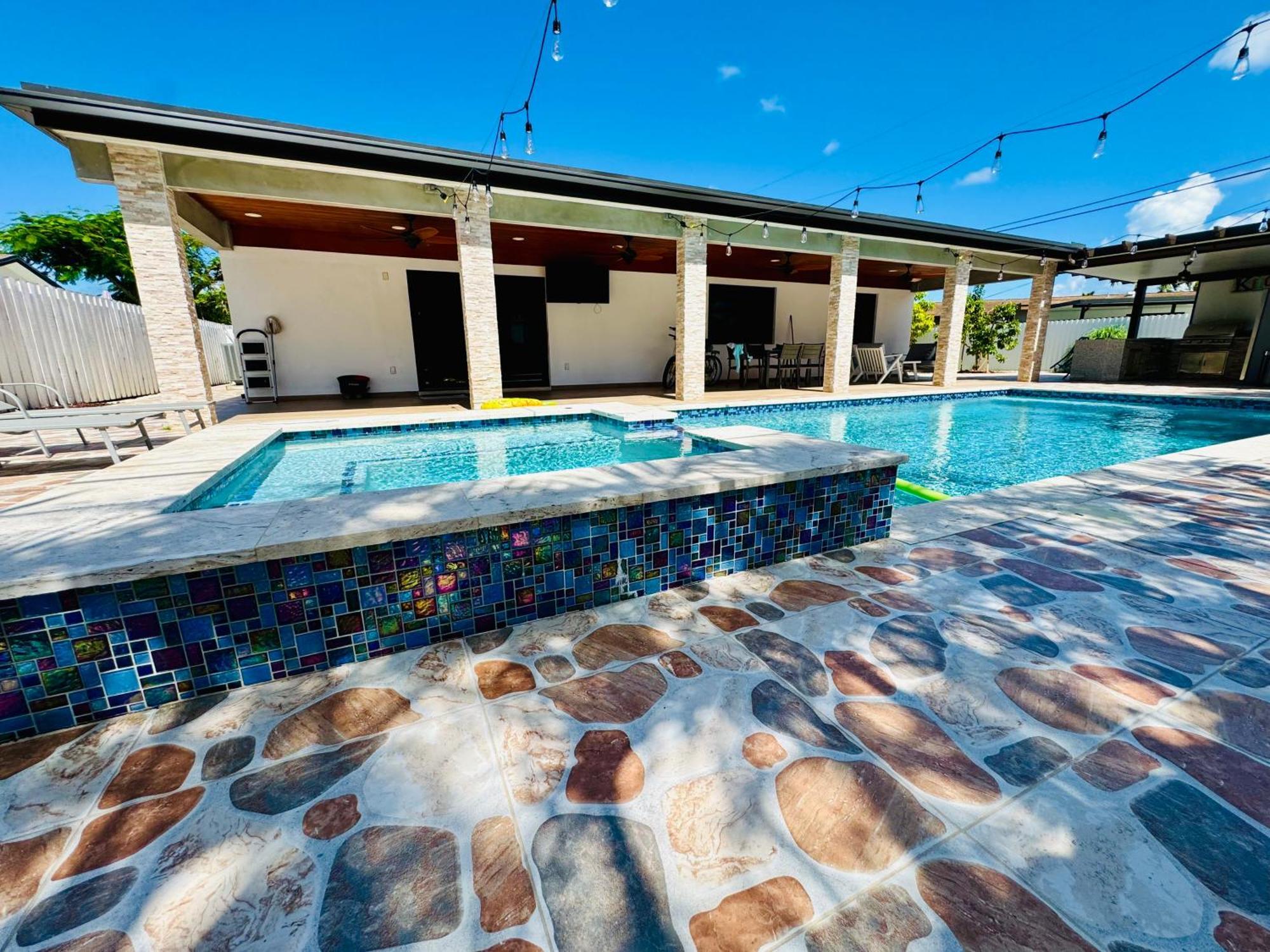 Villa Heated Pool Hot Tub Miami Exterior foto